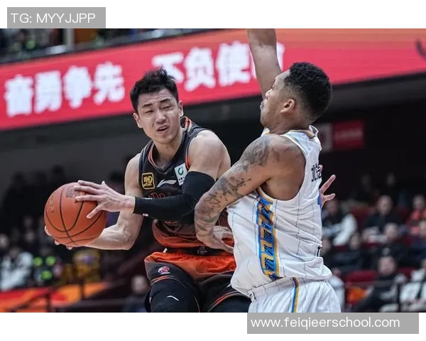 2016年CBA季后赛北京队与广厦队激战正酣精彩瞬间回顾与分析