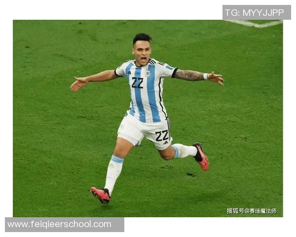 劳塔罗在国际赛场上的崛起与挑战:从天才少年到足球巨星的成长之路 劳塔罗在国际赛场上的崛起与挑战:从天才少年到足球巨星的成长之路