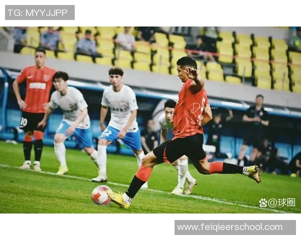 天津足球队迎战湖北足球队激战即将上演球迷期待精彩对决